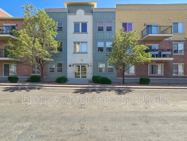 180 Albion Village Way in Sandy, UT - Building Photo - Building Photo