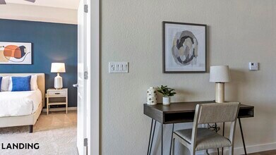 4341 34th St S, Unit 381 in St. Petersburg, FL - Foto de edificio - Building Photo