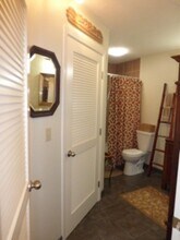 42 Wainaku St in Hilo, HI - Foto de edificio - Building Photo