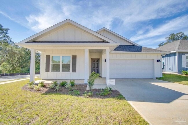 8422 Riverstone Dr in Pensacola, FL - Building Photo - Building Photo