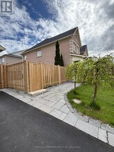 1 Hillwood St in Markham, ON - Building Photo - Building Photo