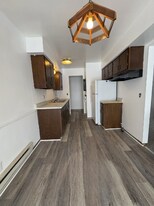 750 E Michigan Ave in Battle Creek, MI - Building Photo