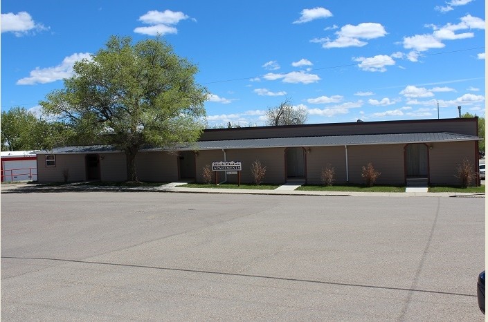 130 Montana Ave in Shelby, MT - Foto de edificio