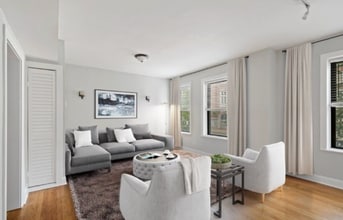 4036 N Ashland Ave, Unit E3 in Chicago, IL - Building Photo - Building Photo