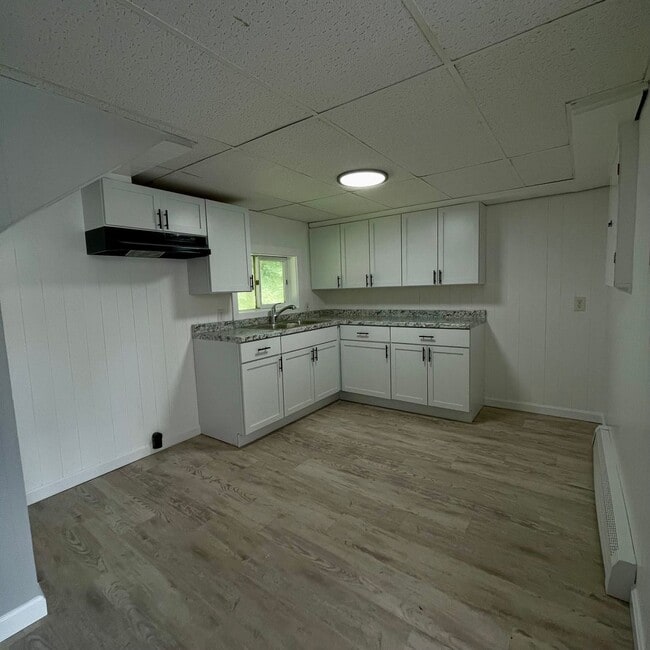 property at 154 W Bow St