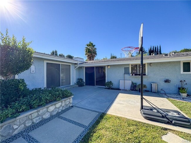 property at 12162 Bradford Pl