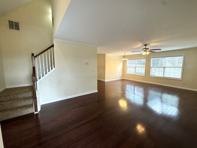 100 Pineview Ct in Athens, GA - Foto de edificio - Building Photo