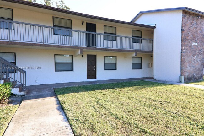 property at 6040 Shaker Wood Cir