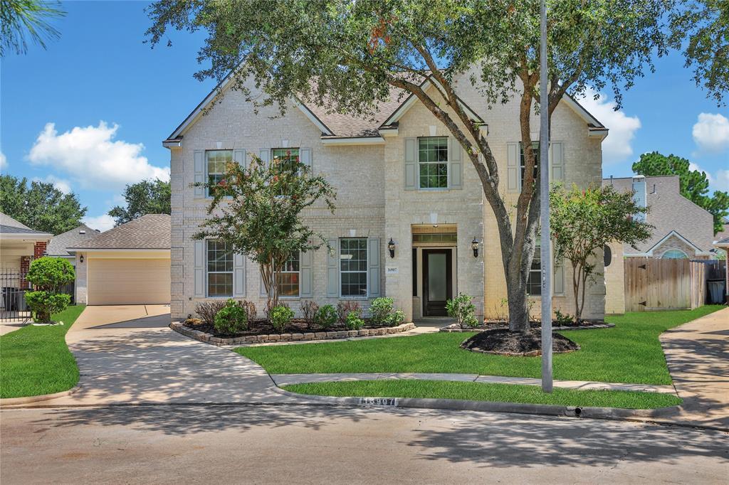 16907 Cross Springs Dr in Houston, TX - Building Photo