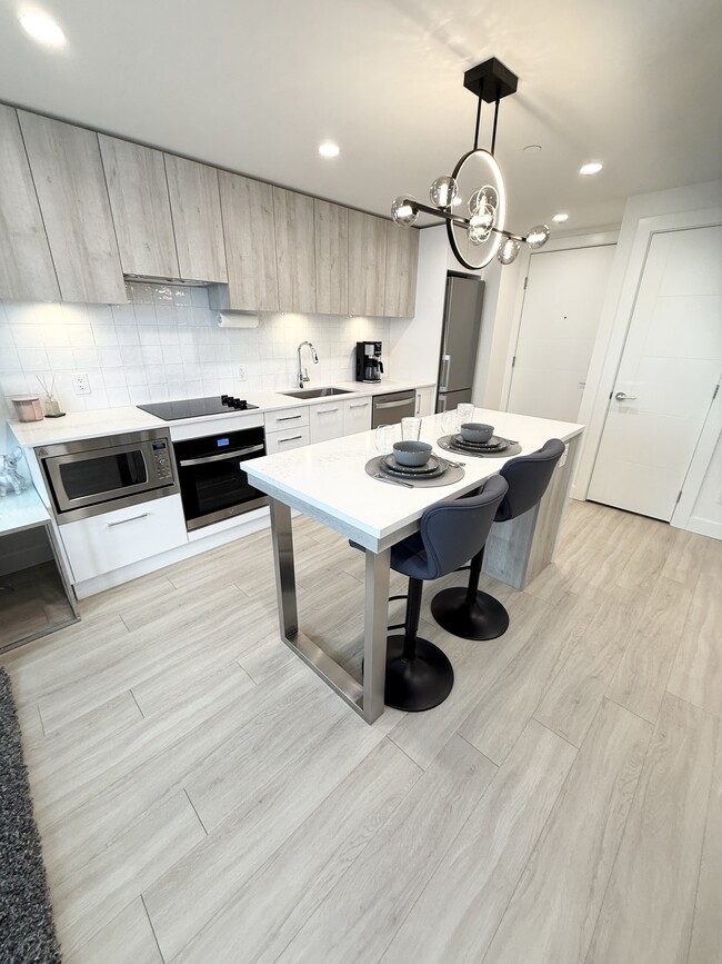 3699 Capozzi Rd in Kelowna, BC - Building Photo - Building Photo