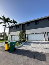 4627 SW 32nd Ave in Fort Lauderdale, FL - Building Photo - Building Photo