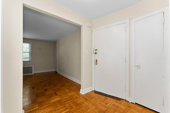 2314 76th Ave, Unit 2 in Philadelphia, PA - Building Photo - Building Photo