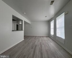 132 N Altamont Ave in Thurmont, MD - Building Photo - Building Photo