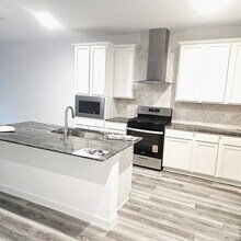 10607 Hadley Pk Trl in Houston, TX - Building Photo - Building Photo