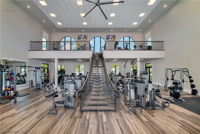 17438 Cabrini Way in Estero, FL - Foto de edificio - Building Photo