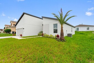 135 Athabasca Dr in Poinciana, FL - Building Photo - Building Photo