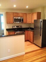 31 Cooper St, Unit 1 in Boston, MA - Building Photo