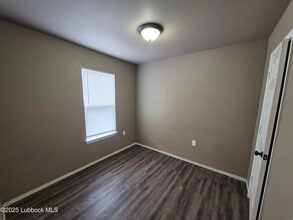 521 45th St in Lubbock, TX - Building Photo - Building Photo