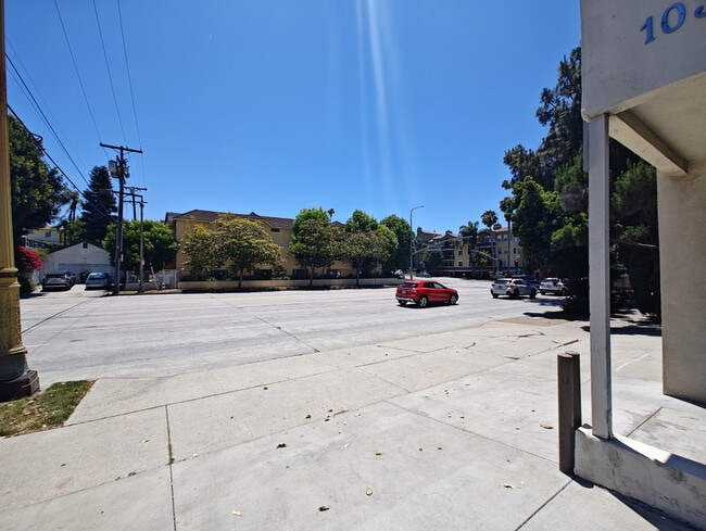 OLYMPIC BLVD., 10385 - 10389 in Los Angeles, CA - Building Photo - Building Photo
