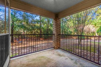 8051 Bay Branch Dr, Unit Unit 314 in Spring, TX - Foto de edificio - Building Photo