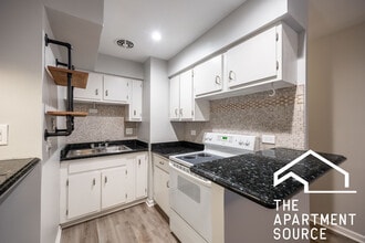 744 W Gordon Terrace in Chicago, IL - Foto de edificio - Building Photo