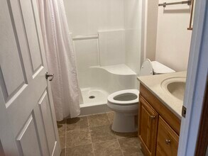 4 Weaver Dr in Ottumwa, IA - Building Photo - Building Photo