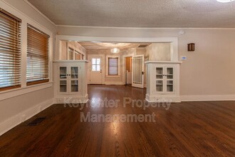 1406 NW 21st St in Oklahoma City, OK - Foto de edificio - Building Photo