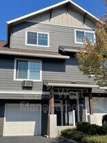 10800 SE 17th Cir in Vancouver, WA - Building Photo