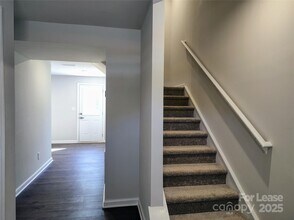 8031 Sinnet Pl in Charlotte, NC - Building Photo - Building Photo