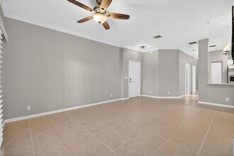 160 Village Blvd in Tequesta, FL - Building Photo - Building Photo