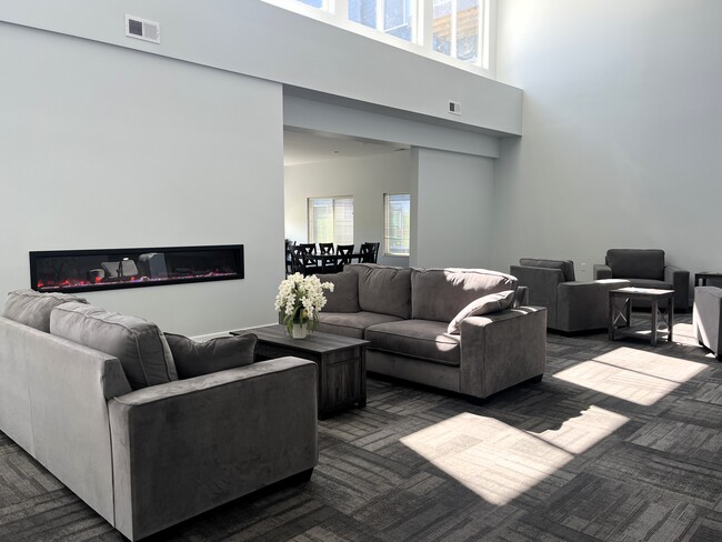 Alice Place Monroe in Monroe, WI - Building Photo - Building Photo