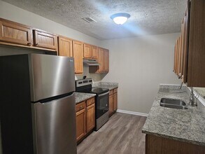 1141 Micha Way in Madison, GA - Foto de edificio - Building Photo