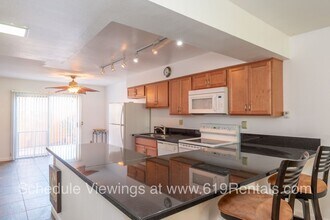 5631 Lake Park Way in La Mesa, CA - Building Photo - Building Photo