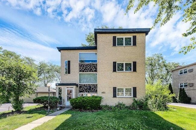 property at 516 Ida Ct