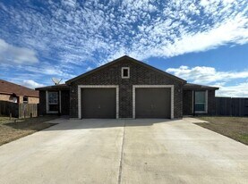 1525 Justin Lp in Killeen, TX - Building Photo