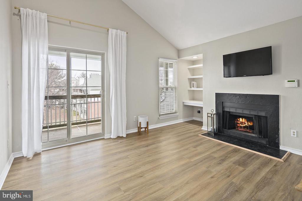 12157 Penderview Terrace in Fairfax, VA - Building Photo