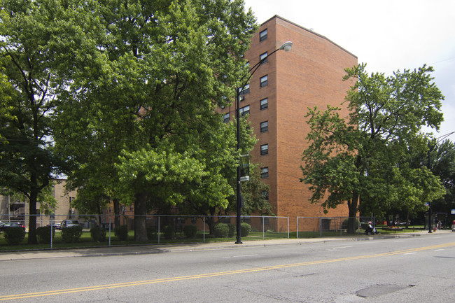 Drexel Square in Chicago, IL - Building Photo - Building Photo