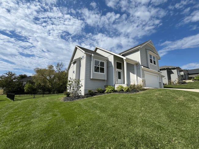 11014 S Millstone Dr in Olathe, KS - Building Photo - Building Photo