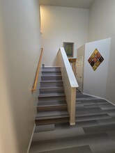 12810 15th Pl W in Everett, WA - Foto de edificio - Building Photo