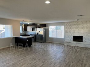 2300 E Butler St in Chandler, AZ - Building Photo - Building Photo