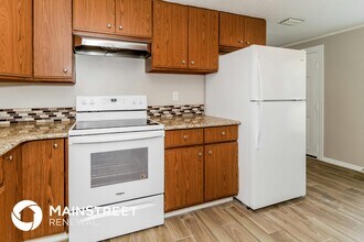 243 Acorn Dr in Longwood, FL - Building Photo - Building Photo
