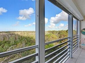 15171 Cedarwood Ln-Unit -3702 in Naples, FL - Building Photo - Building Photo