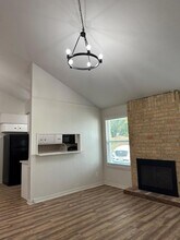 5409 Purple Sage Dr, Unit B in Austin, TX - Building Photo - Building Photo