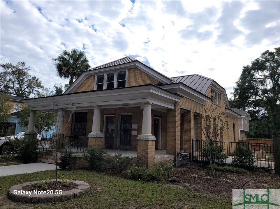 601 W 37th St in Savannah, GA - Building Photo