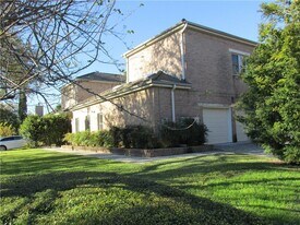 900 W 18th St in Austin, TX - Building Photo