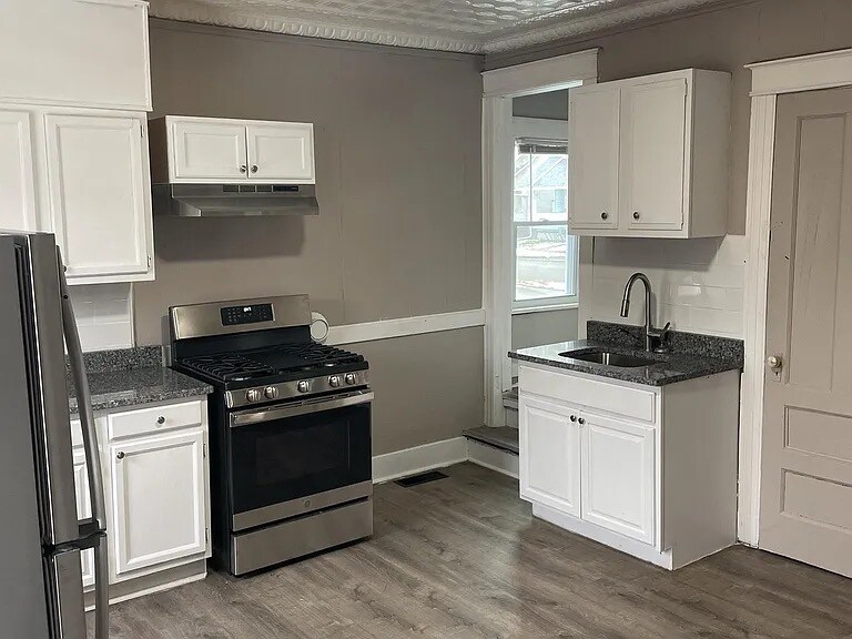 28 Hoff St in Rochester, NY - Building Photo