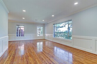 4515 Oakshire Dr in Houston, TX - Building Photo - Building Photo