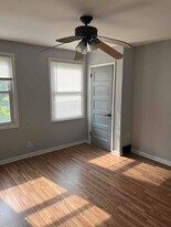 315 Meade St in Morgan, PA - Building Photo
