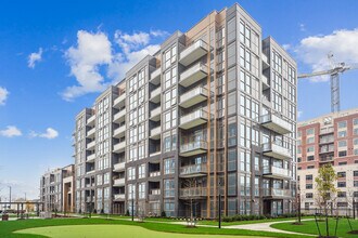 2333 Khalsa Gate in Oakville, ON - Building Photo - Building Photo