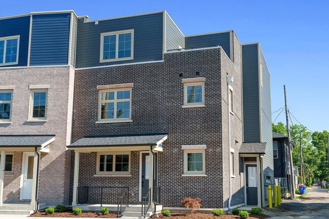 property at 1014 E Long St